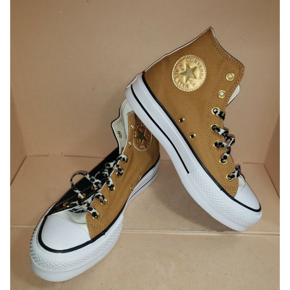 Converse Chuck Taylor All Star Lift Platform Sneakers Women's Size 7.5 NWOB